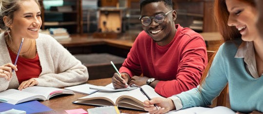 étudiants bibliothèque